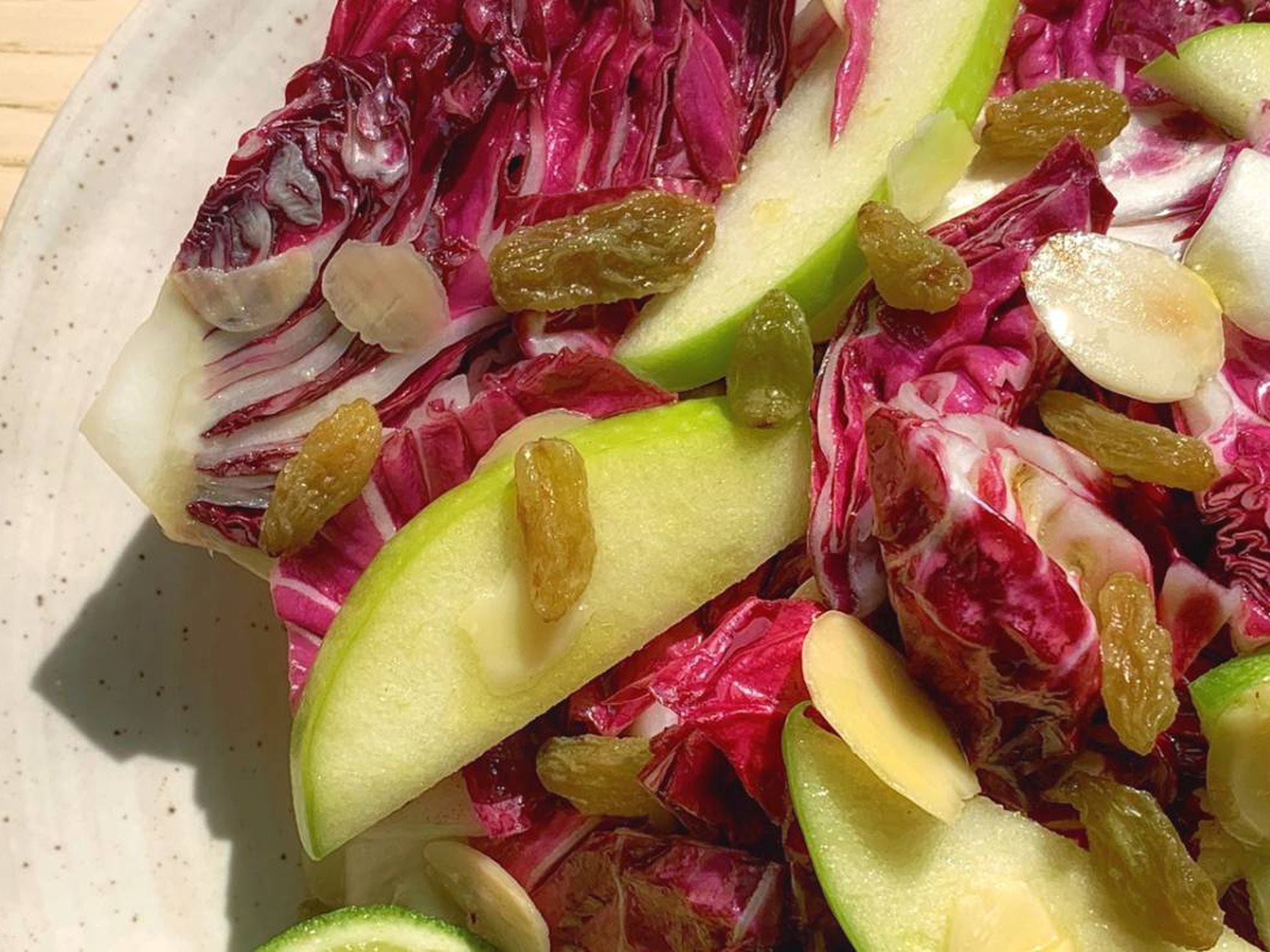 Ensalada de achicoria roja con manzana encurtida | Recetas | Gastronomía |  EL PAÍS