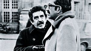 García Márquez y Plinio Apuleyo Mendoza en París en los años sesenta.