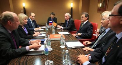 Reunión del presidente Artur Mas con la viceministra de Cultura rusa Alla Yurieva Manilova.