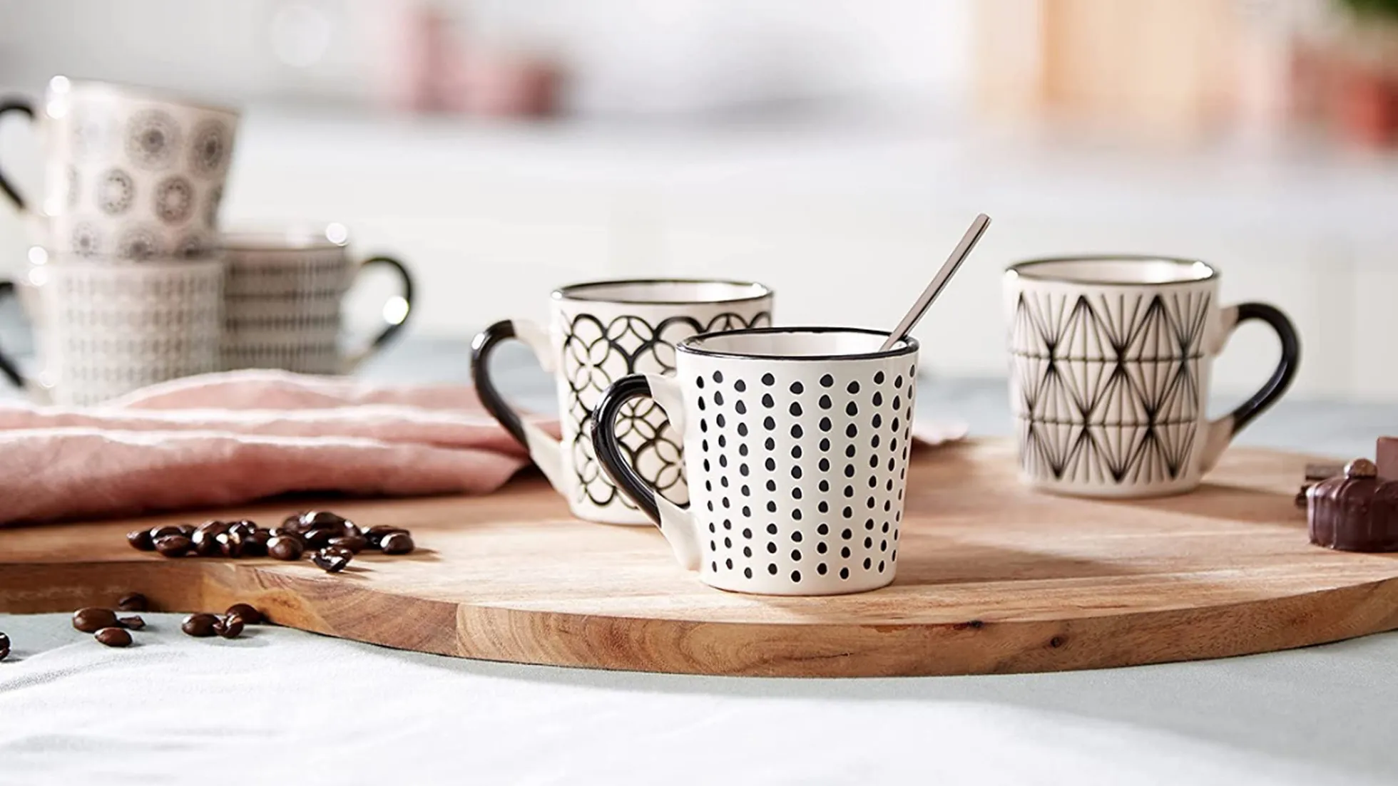 tazas de café con platillo y soporte para taza de café de metal Juego de tazas de café de 6 piezas de pared gruesa de cerámica serie colorida 100 ml 