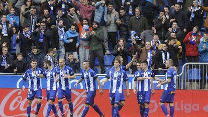 Los jugadores del Alavés celebran un gol ante el Leganés.