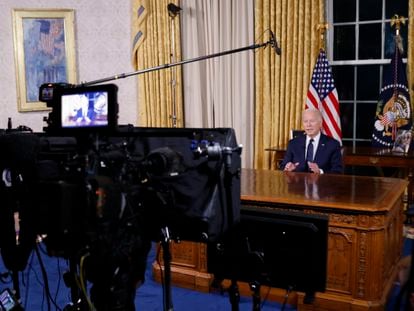 Joe Biden, durante su discurso este jueves en el Despacho Oval.<br />
