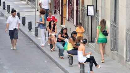 Una calle del centro de Madrid donde se ejerce la prostitución.