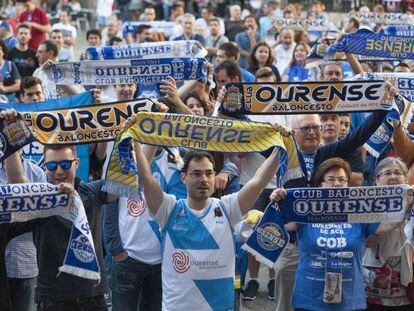 Manifestaci&oacute;n de aficionados del Ourense el 13 de junio, bajo el lema &lsquo;Ourense es ACB&rsquo;, reclamando una plaza en la Liga Endesa para su equipo.