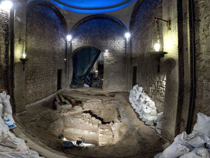 Interior de la capilla del Santísimo donde han aparecido restos del siglo I.
