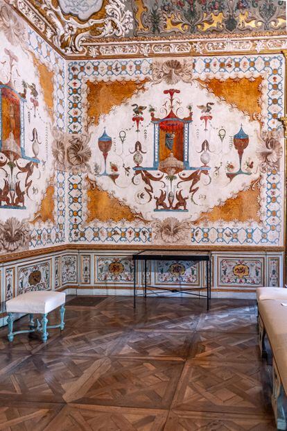 Frescos de los apartamentos de la reina en Villa della Regina. 