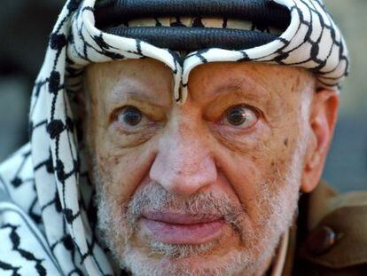 Yasir Arafat en una imagen de archivo de 2004.