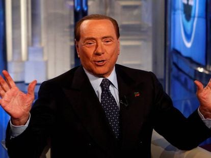 El ex primer ministro de Italia Silvio Berlusconi, este mi&eacute;rcoles, durante una comparecencia en televisi&oacute;n.