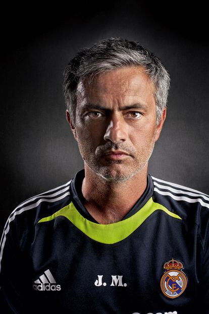 <b>Un hombre de contrastes. Mourinho es uno de los entrenadores más adjetivados: brusco, maleducado, egocéntrico, ambicioso... Pero también afable, generoso, sonriente, cálido, afectivo...Mou no deja indiferente</b>