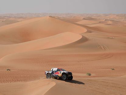 Nasser Al-Attiyah, durante la décima etapa del Rally Dakar.