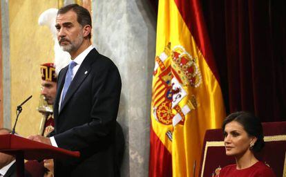 Felipe VI y la reina Letizia en el acto conmemorativo del 40º aniversario de la Constitución.