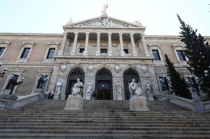Façana principal de la Biblioteca Nacional d'Espanya.