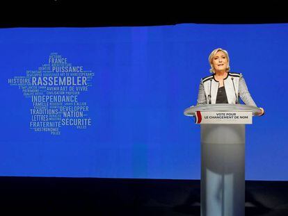 La presidenta de Reagrupamiento Nacional, Marine Le Pen, este viernes en la ciudad de Bron.