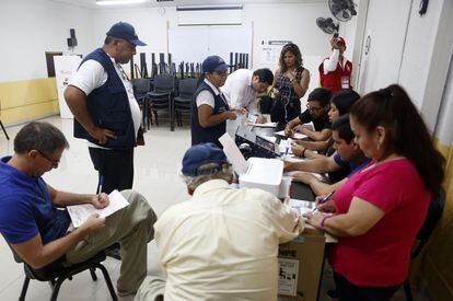 Resultados lecciones en Perú 2016: Conteo voto por voto del resultado obtenido en la votación electrónica.