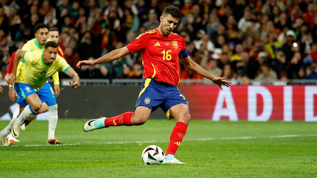 España – Brasil, en directo | España manda al descanso (2-1) | Fútbol | Deportes