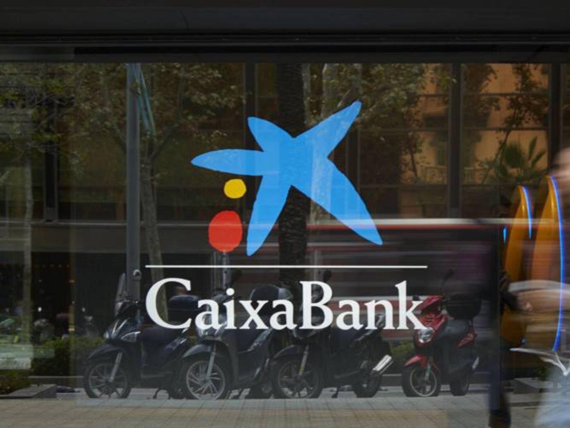 El doble rescate del Gobierno a CaixaBank