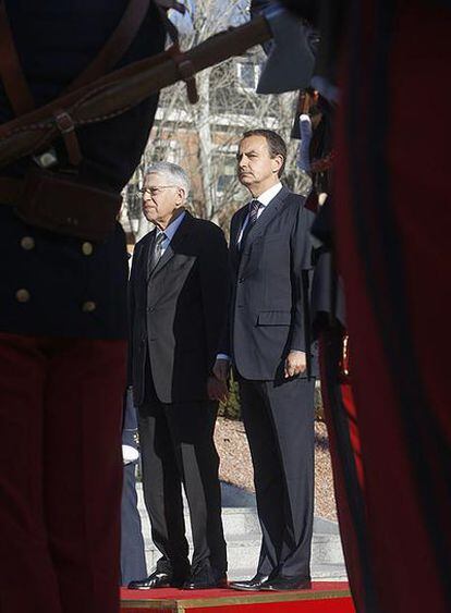 Zapatero, junto al primer ministro marroquí, Abbas el Fassi.