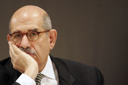 El Baradei en una reunión de la Conferencia Internacional para prevenir catástrofes nucleares en Luxemburgo, en mayo de 2007.