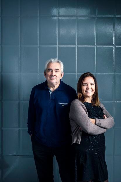 Christophe Pais y Cristina Querol, en su empresa en Vallecas, Madrid.