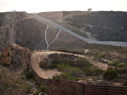 El muro que separa México de Estados Unidos en Tijuana.