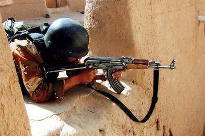 Un soldado yemení, durante un combate en la provincia de Saada, al norte del país.