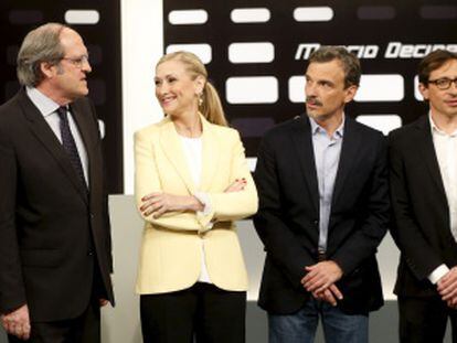 Los candidatos, posando antes del debate: Ignacio Aguado (Ciudadanos), &Aacute;ngel Gabilondo (PSOE), Cristina Cifuentes (PP), Jos&eacute; Manuel L&oacute;pez (Podemos), Ram&oacute;n Marcos (UPyD) y Luis Garc&iacute;a Montero (IU).