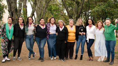 Una parte de las mujeres del colectivo que busca llegar al Congreso de Colombia