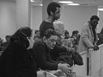 Una imagen del documental 'Welfare' (1975), de Frederick Wiseman, en el que se inspira la obra inaugural en Aviñón.