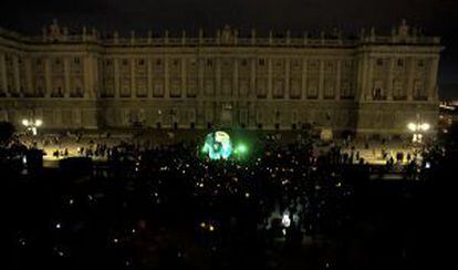 El Palacio Real de Madrid, apagado durante La Hora del Planeta.