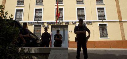 Fachada del CIE de Málaga.