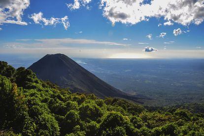 El volcán de Izalco, en el parque nacional de Cerro Verde, en El Salvador.