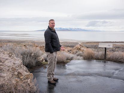 John Luft, director del Programa del Ecosistema del Gran Lago Salado, perteneciente a la División de Recursos de Vida Silvestre de Utah, el pasado 16 de marzo.