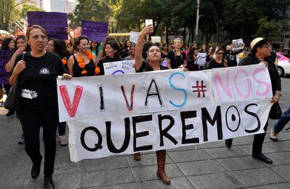 Marcha contra el feminicidio en la Ciudad de M&eacute;xico en 2016.