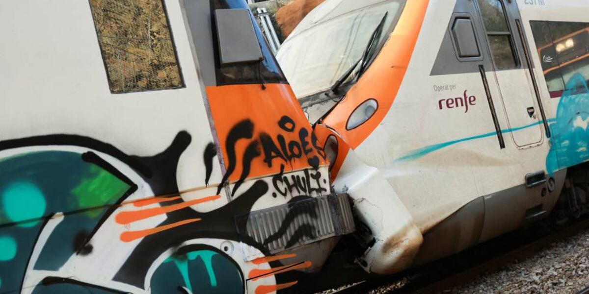 ERC y JxCat cargan contra el Gobierno tras el choque de dos trenes de