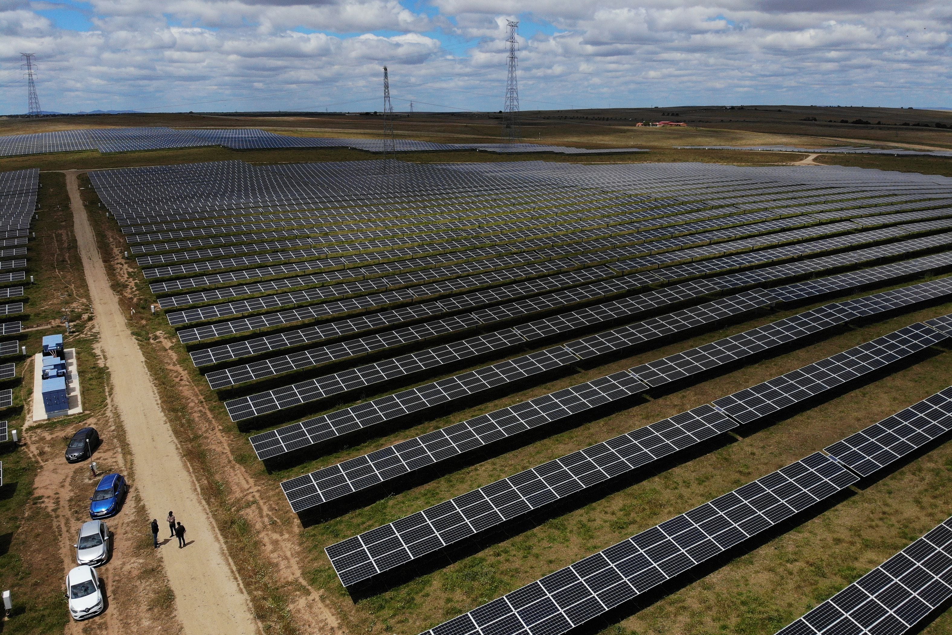 El derrumbe de los precios eléctricos pone al borde de la quiebra a inversores solares