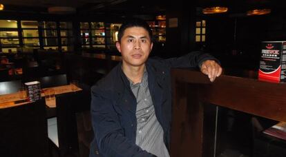 Fernando Zhou en uno de los restaurantes que posee en Valencia.
