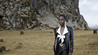 SAINT LAURENT_SAINT LAURENT_WINTER 21_VIDEO-STILLS_33_HR