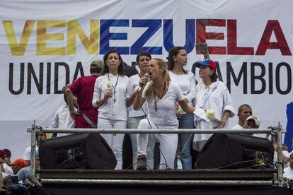 Esposas de los presos venezolanos, durante la marcha