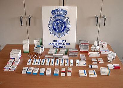 Muestra de los medicamentos y sustancias dopantes decomisados por la Comisaría General de Policía Judicial.