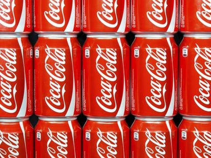 Coca-Cola dedica m&aacute;s de seis millones de d&oacute;lares al a&ntilde;o a actividades de presi&oacute;n, dice el estudio