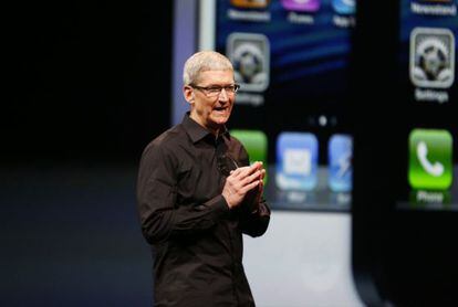 Tim Cook, consejero delegado de Apple, presenta el iPhone 5.