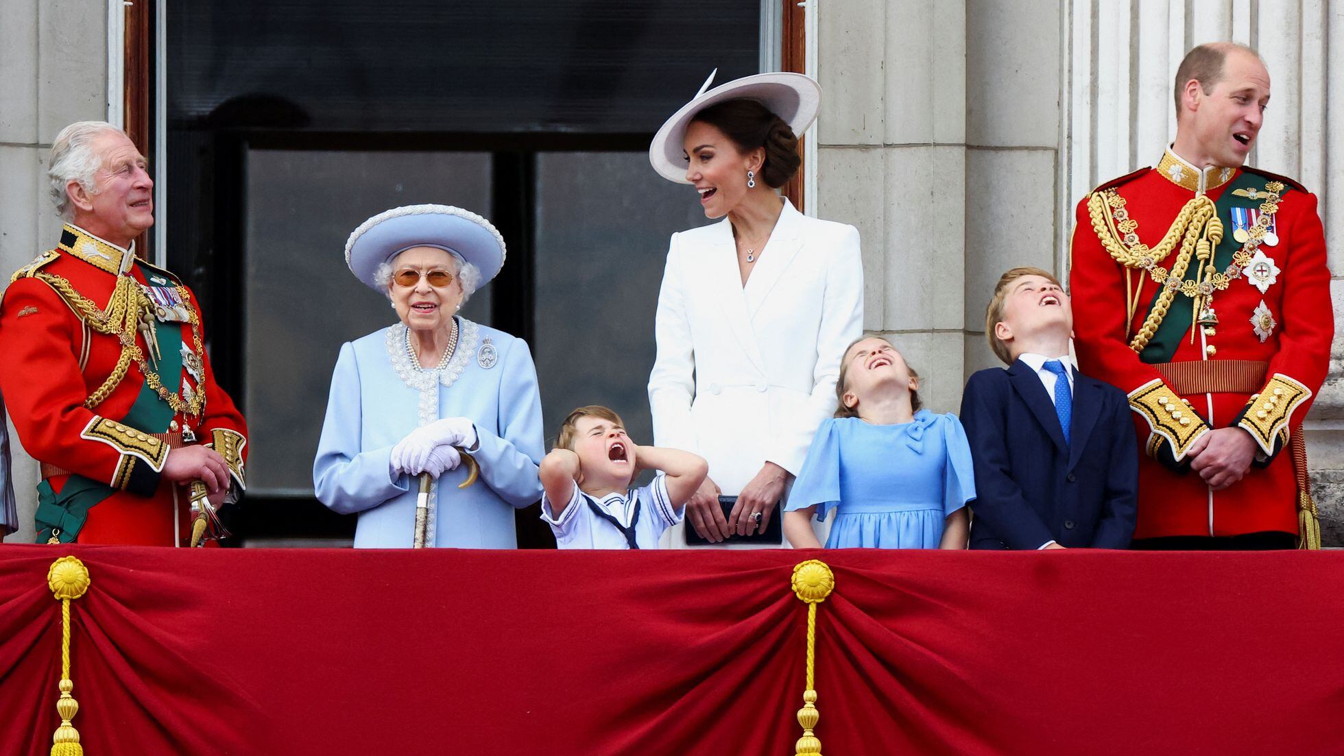 Isabel II reaparece para festejar los 70 años de su reinado | Internacional  | EL PAÍS