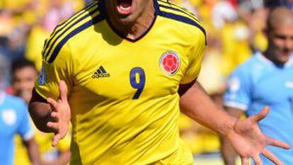 Falcao celebra un gol a Uruguay con la selección colombiana.
