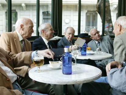 Un grupo de jubilados en Madrid.