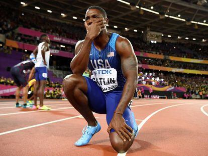 Gatlin llora tras vencer a Bolt en Londres.