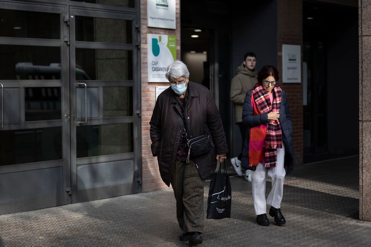 Wave of respiratory virus prompts Catalonia to increase emergency activity by 20% and restore preventive measures against coronavirus | Catalonia | Spain