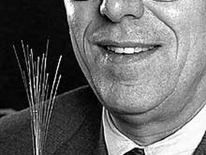 Donald Keck, inventor de la fibra óptica.