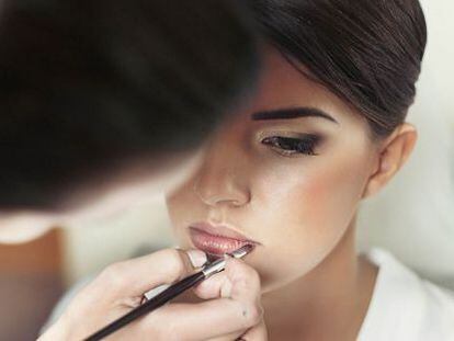 Imagen de los servicios de maquillaje que ofrece la Style Priv&eacute;. 