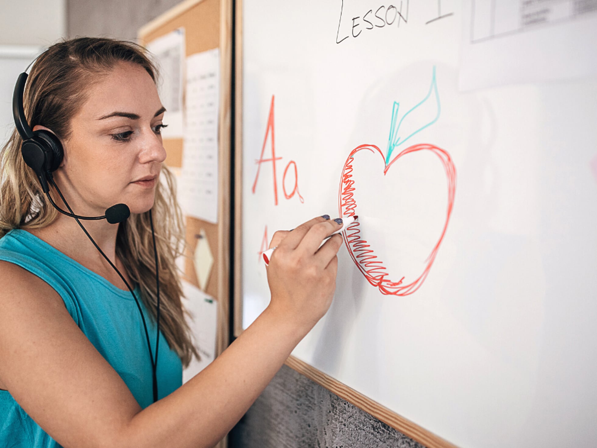  Amplificador de voz, altavoz de micrófono portátil, micrófono  de aula para profesores, amplificador de micrófono de auriculares para  reuniones guías turísticas : Instrumentos Musicales