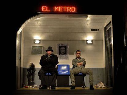 Xavier Boada, a la izquierda, y Pablo Derqui, en una escena de &#039;Roberto Zucco&#039;.